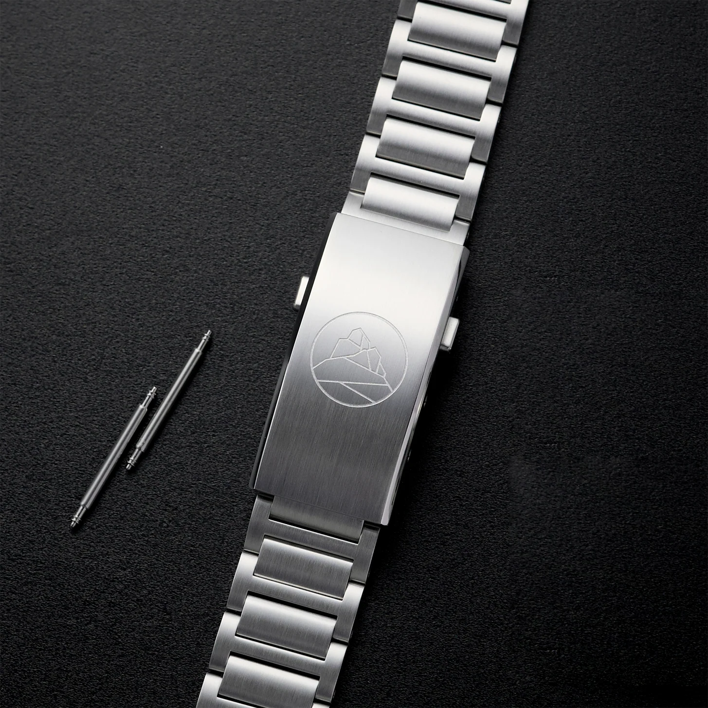 AVERAU39 H-link bracelet - Image 4